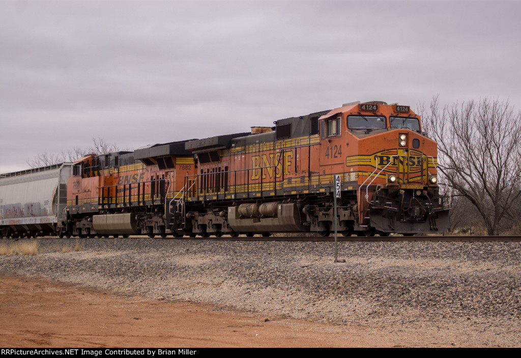 BNSF 4124